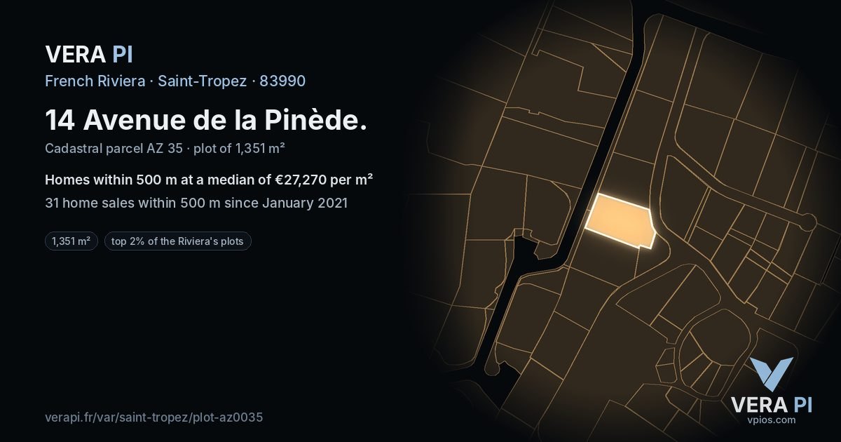 14 Avenue de la Pinède, Saint-Tropez at night – the plot lit, the parcels around coloured by the prices near them
