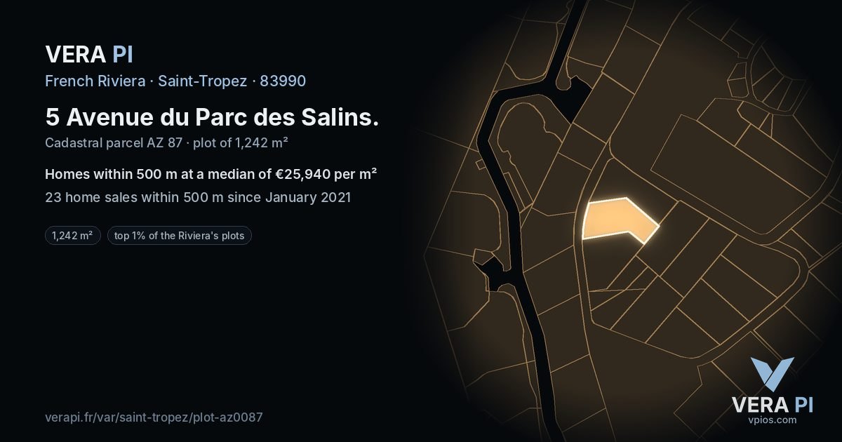 5 Avenue du Parc des Salins, Saint-Tropez at night – the plot lit, the parcels around coloured by the prices near them