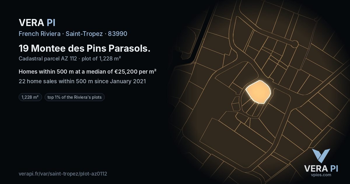 19 Montee des Pins Parasols, Saint-Tropez at night – the plot lit, the parcels around coloured by the prices near them