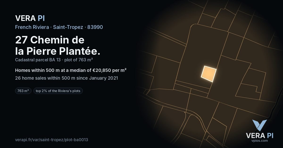27 Chemin de la Pierre Plantée, Saint-Tropez at night – the plot lit, the parcels around coloured by the prices near them