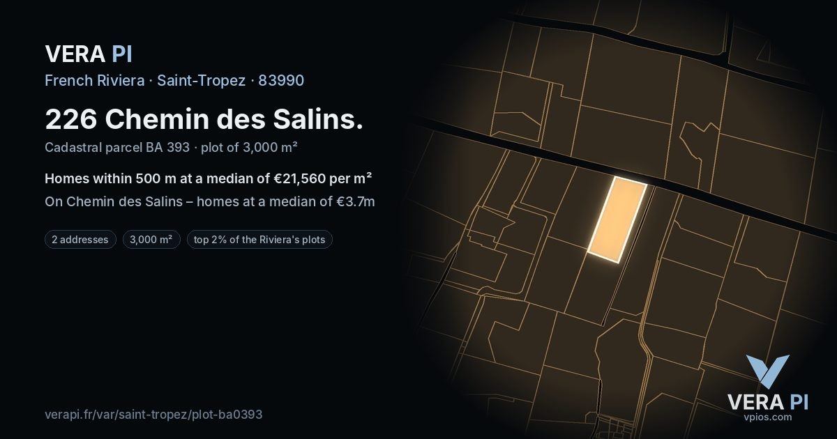 226 Chemin des Salins, Saint-Tropez at night – the plot lit, the parcels around coloured by the prices near them