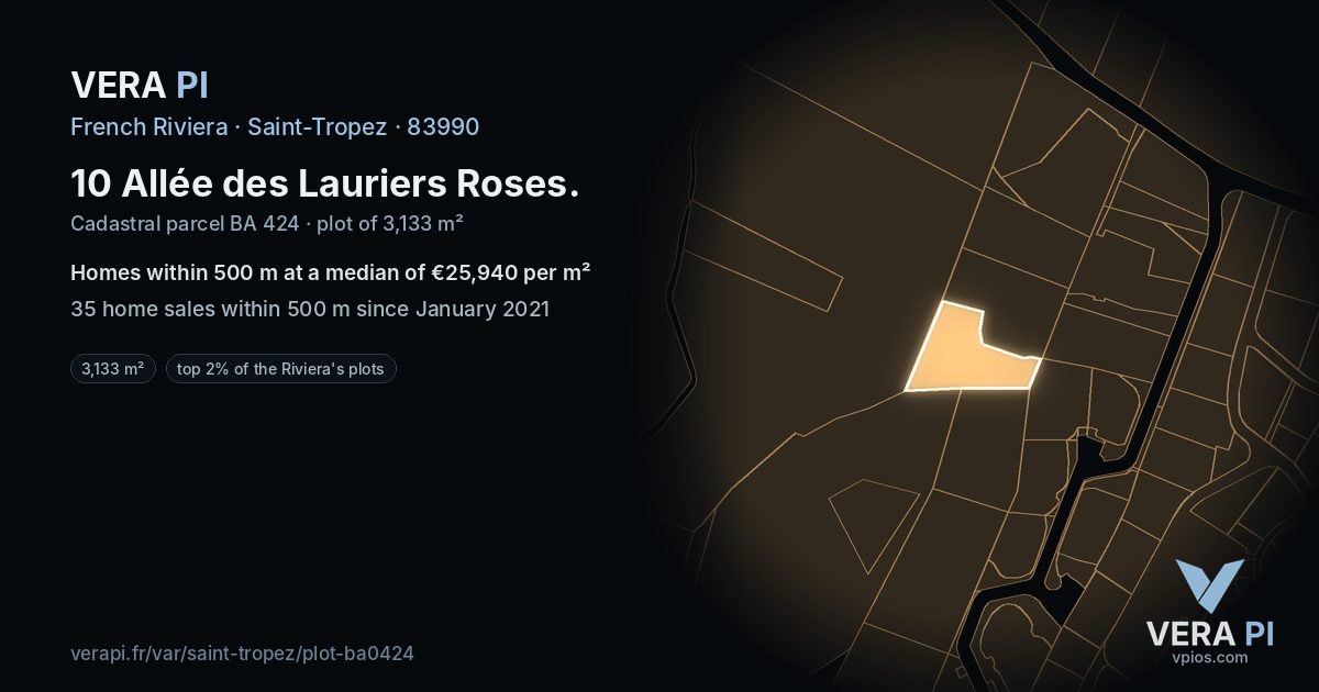 10 Allée des Lauriers Roses, Saint-Tropez at night – the plot lit, the parcels around coloured by the prices near them
