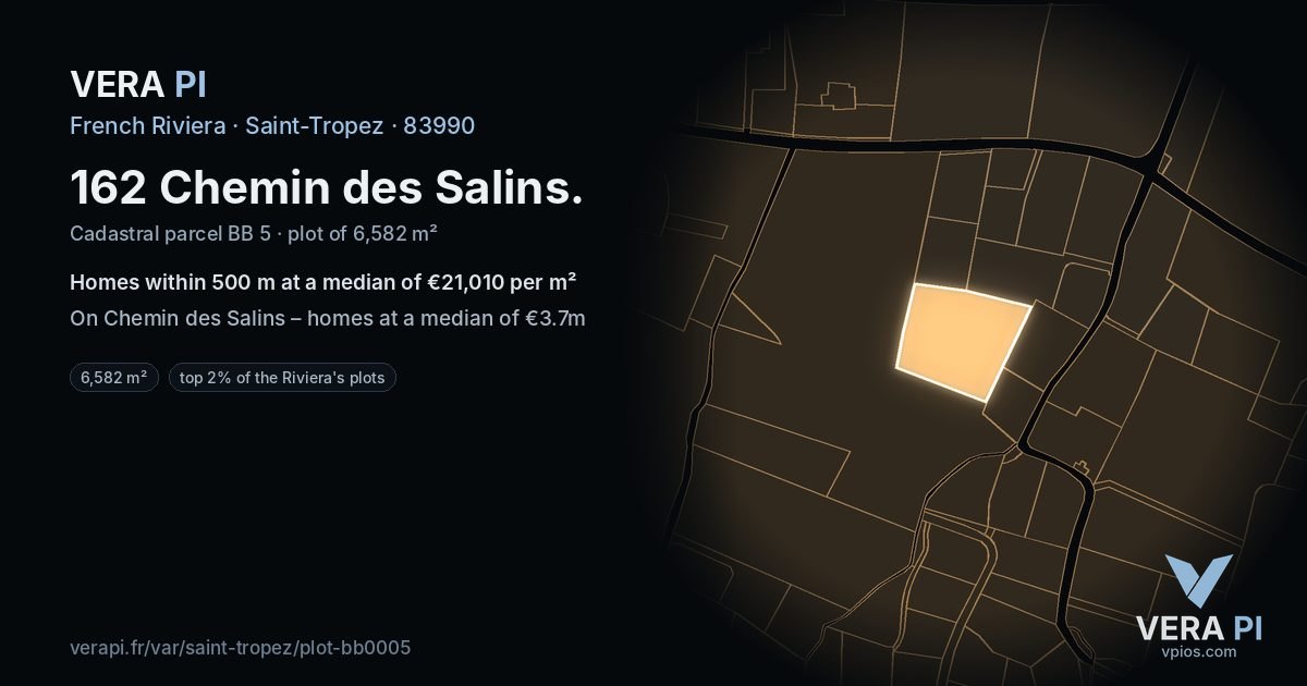 162 Chemin des Salins, Saint-Tropez at night – the plot lit, the parcels around coloured by the prices near them