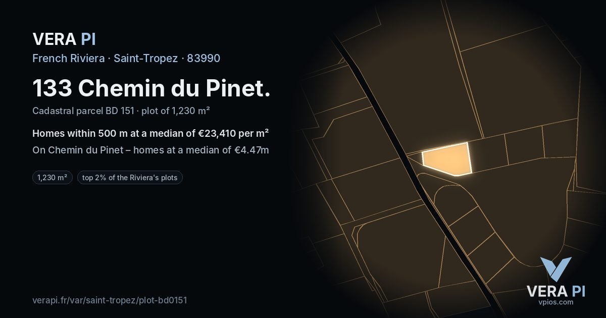 133 Chemin du Pinet, Saint-Tropez at night – the plot lit, the parcels around coloured by the prices near them