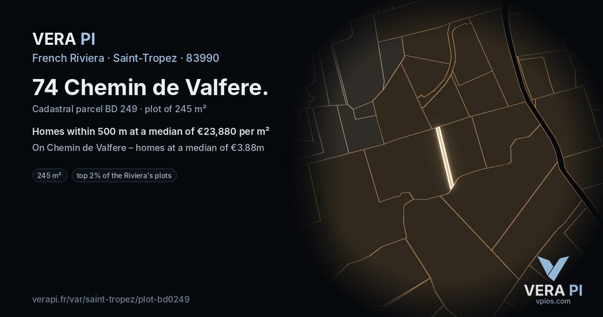 74 Chemin de Valfere, Saint-Tropez at night – the plot lit, the parcels around coloured by the prices near them