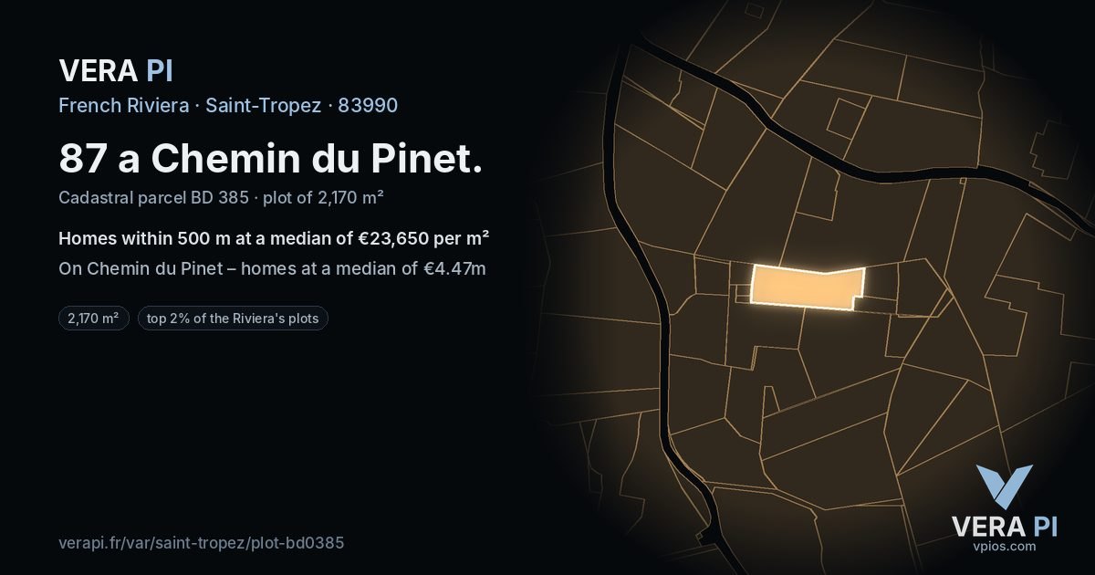 87 a Chemin du Pinet, Saint-Tropez at night – the plot lit, the parcels around coloured by the prices near them