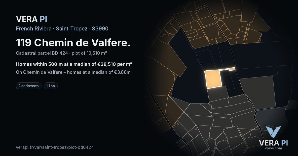 119 Chemin de Valfere, Saint-Tropez at night – the plot lit, the parcels around coloured by the prices near them