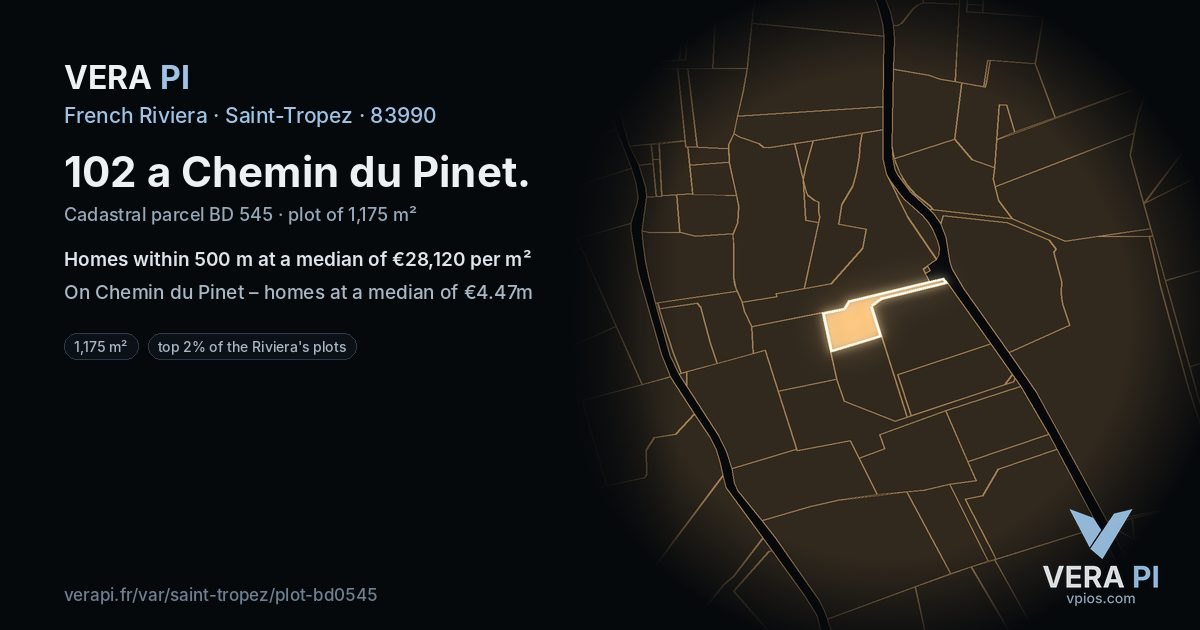 102 a Chemin du Pinet, Saint-Tropez at night – the plot lit, the parcels around coloured by the prices near them