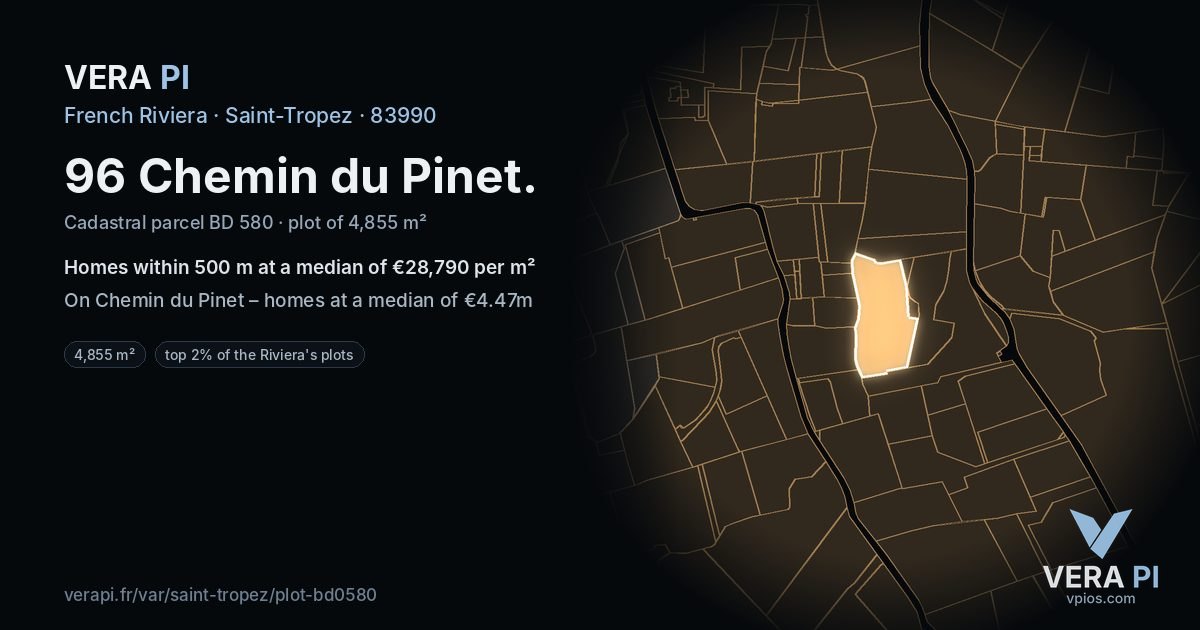 96 Chemin du Pinet, Saint-Tropez at night – the plot lit, the parcels around coloured by the prices near them