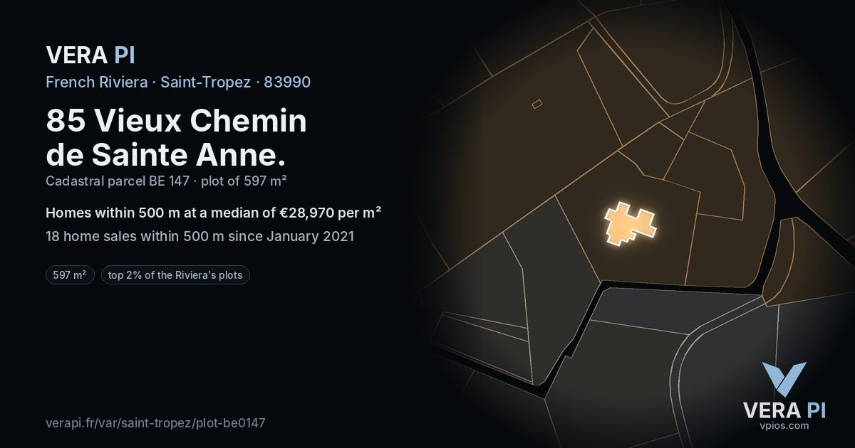 85 Vieux Chemin de Sainte Anne, Saint-Tropez at night – the plot lit, the parcels around coloured by the prices near them