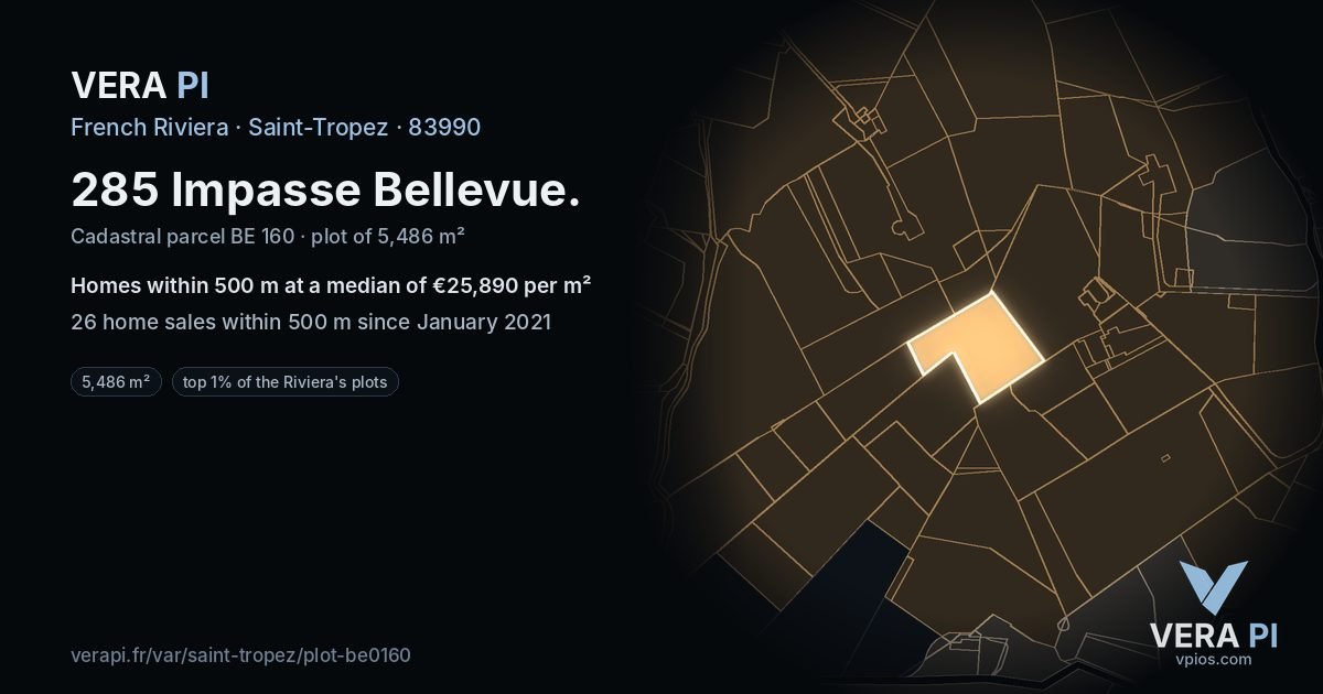 285 Impasse Bellevue, Saint-Tropez at night – the plot lit, the parcels around coloured by the prices near them