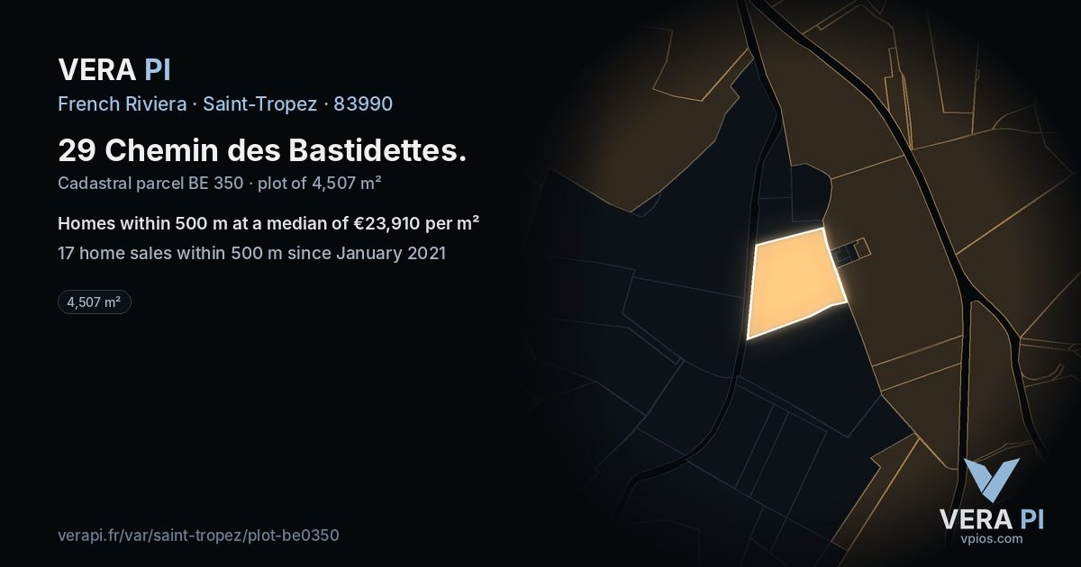 29 Chemin des Bastidettes, Saint-Tropez at night – the plot lit, the parcels around coloured by the prices near them