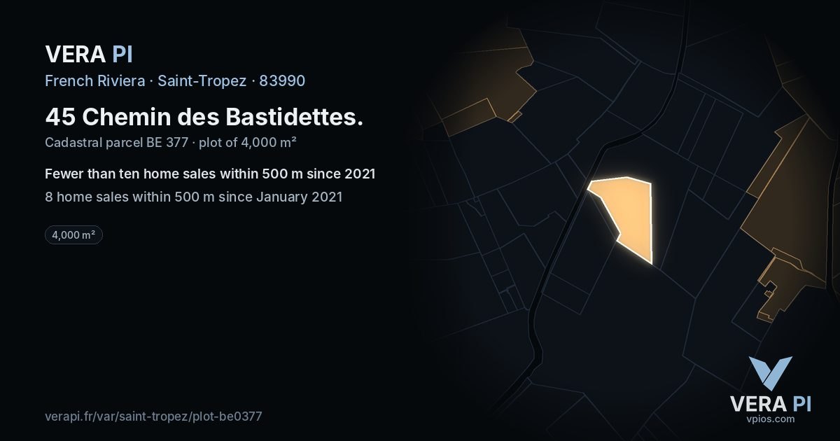 45 Chemin des Bastidettes, Saint-Tropez at night – the plot lit, the parcels around coloured by the prices near them