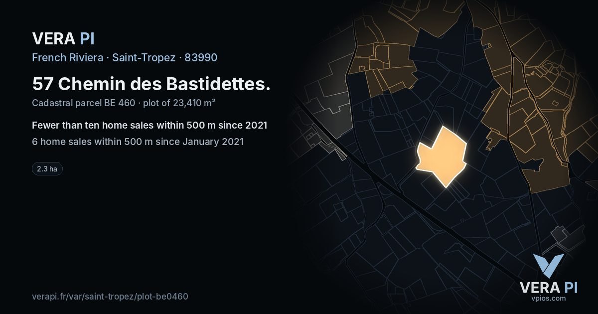 57 Chemin des Bastidettes, Saint-Tropez at night – the plot lit, the parcels around coloured by the prices near them