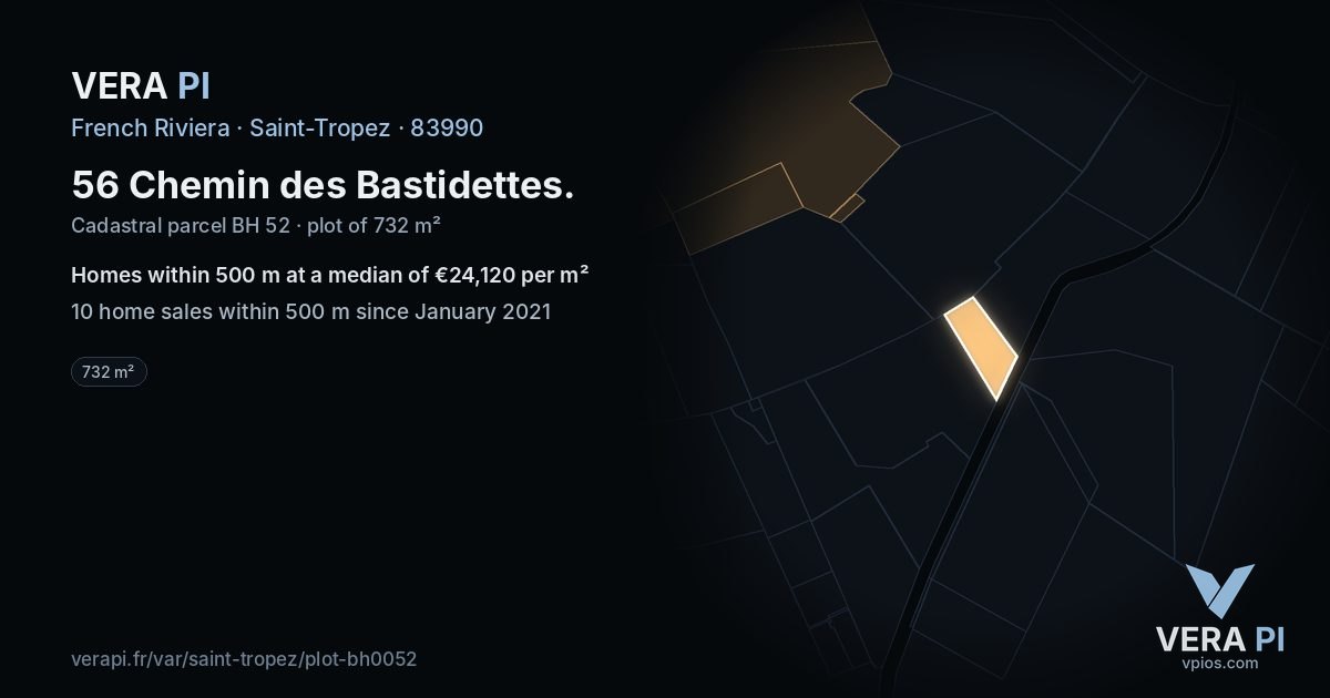 56 Chemin des Bastidettes, Saint-Tropez at night – the plot lit, the parcels around coloured by the prices near them