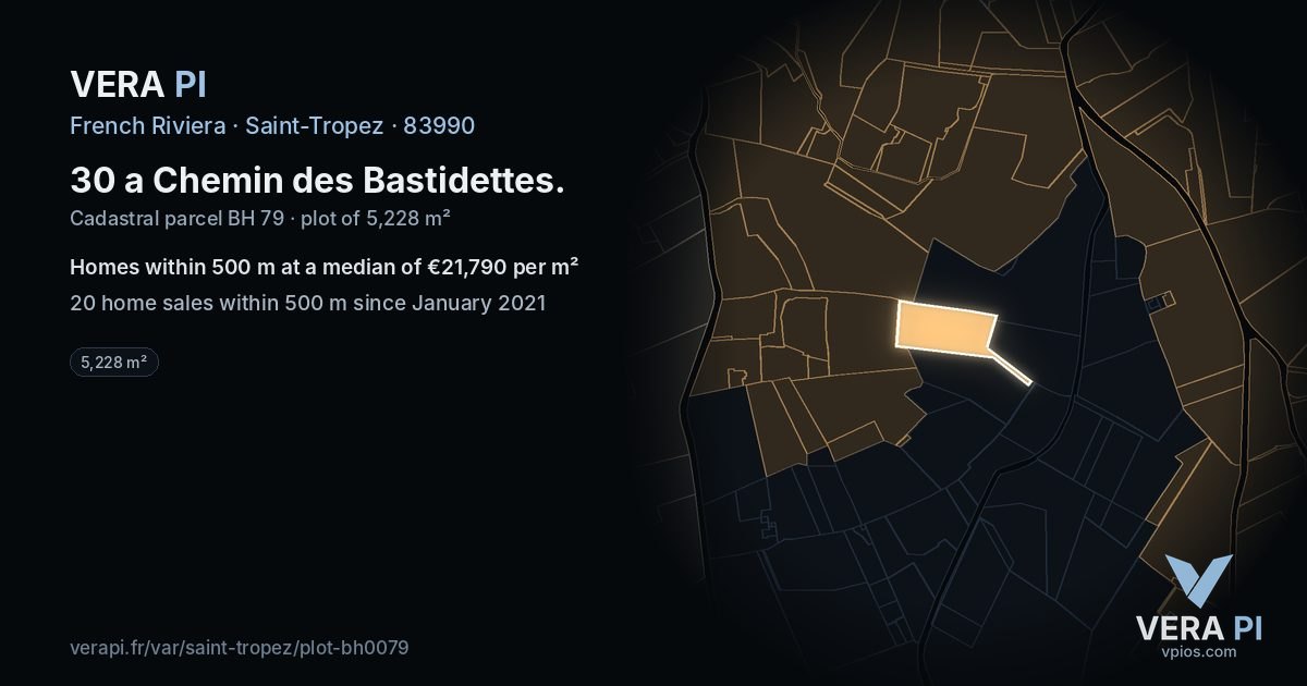 30 a Chemin des Bastidettes, Saint-Tropez at night – the plot lit, the parcels around coloured by the prices near them