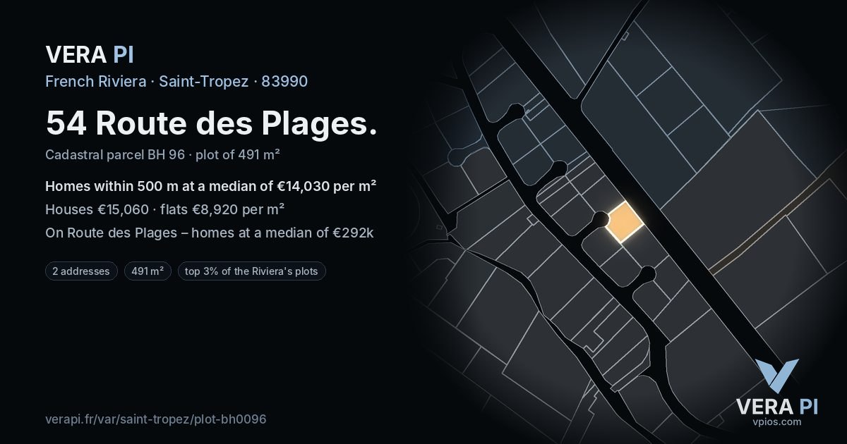 54 Route des Plages, Saint-Tropez at night – the plot lit, the parcels around coloured by the prices near them