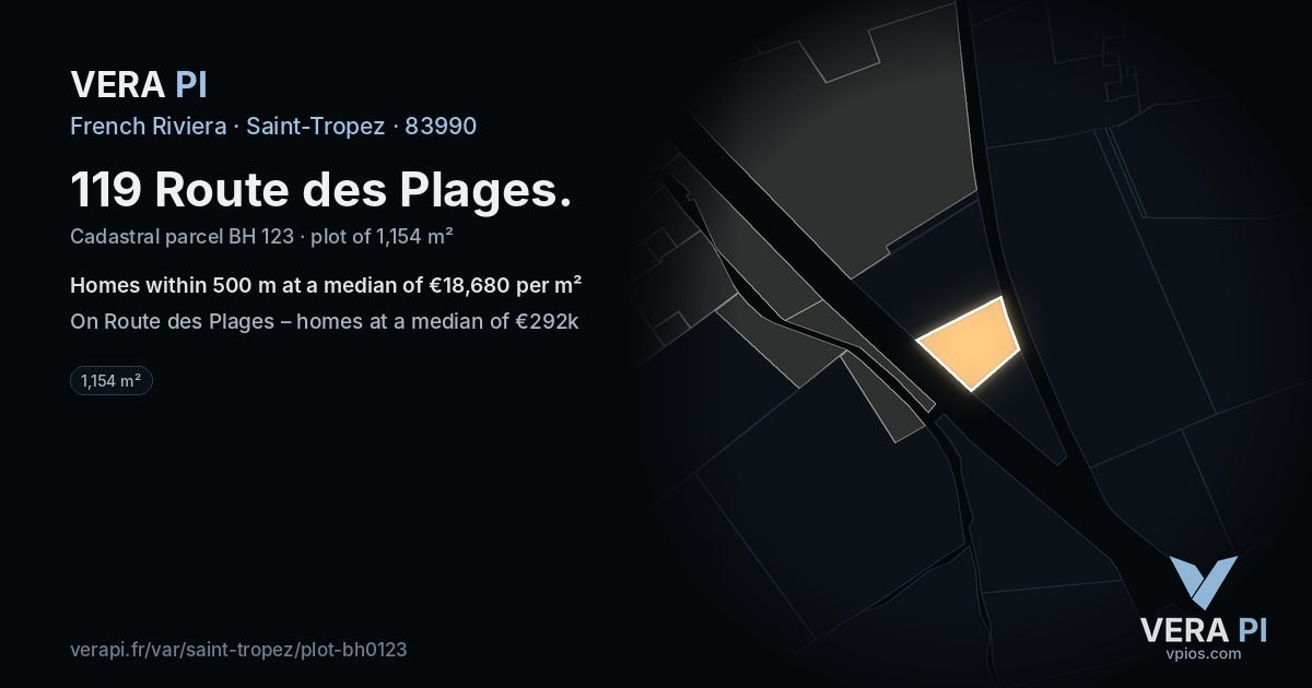 119 Route des Plages, Saint-Tropez at night – the plot lit, the parcels around coloured by the prices near them