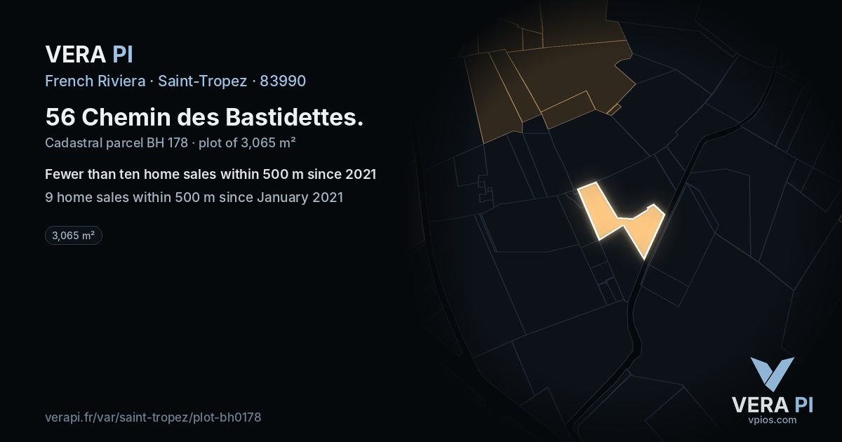 56 Chemin des Bastidettes, Saint-Tropez at night – the plot lit, the parcels around coloured by the prices near them