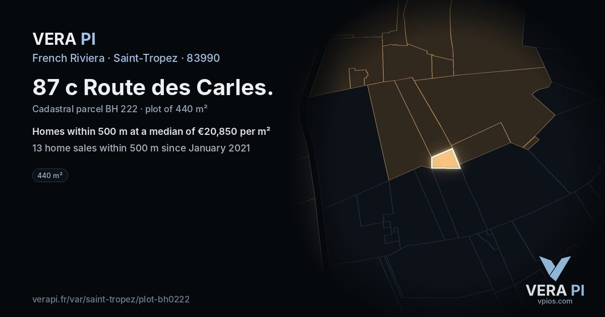 87 c Route des Carles, Saint-Tropez at night – the plot lit, the parcels around coloured by the prices near them