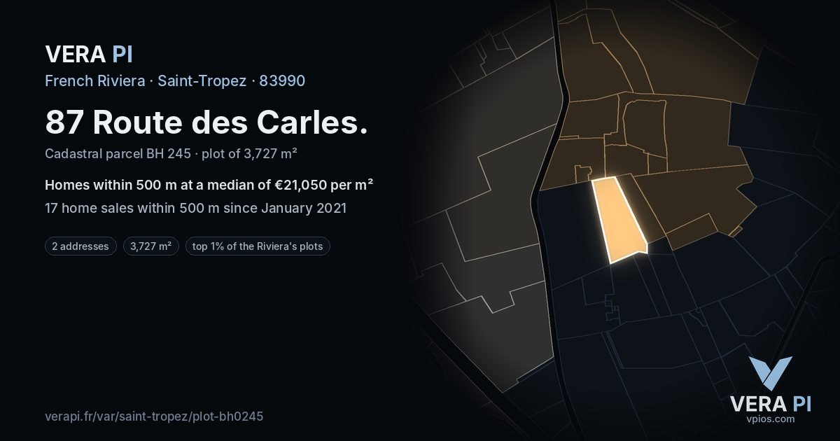 87 Route des Carles, Saint-Tropez at night – the plot lit, the parcels around coloured by the prices near them