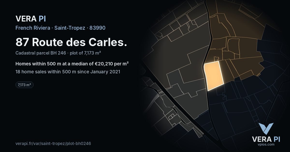 87 Route des Carles, Saint-Tropez at night – the plot lit, the parcels around coloured by the prices near them