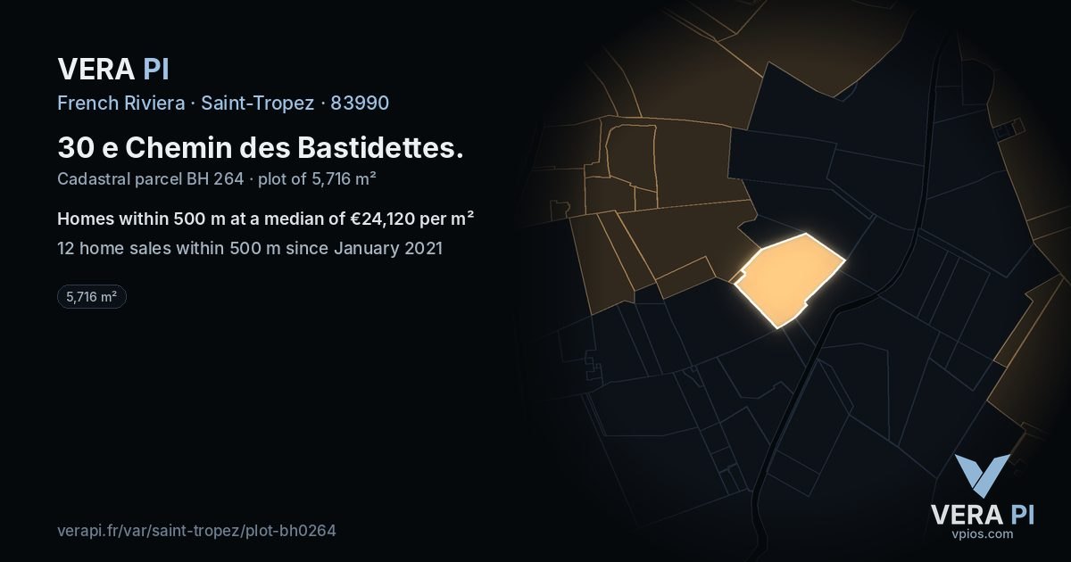 30 e Chemin des Bastidettes, Saint-Tropez at night – the plot lit, the parcels around coloured by the prices near them