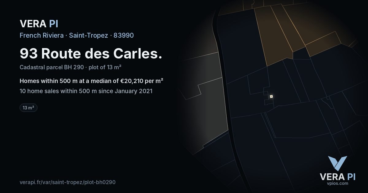 93 Route des Carles, Saint-Tropez at night – the plot lit, the parcels around coloured by the prices near them