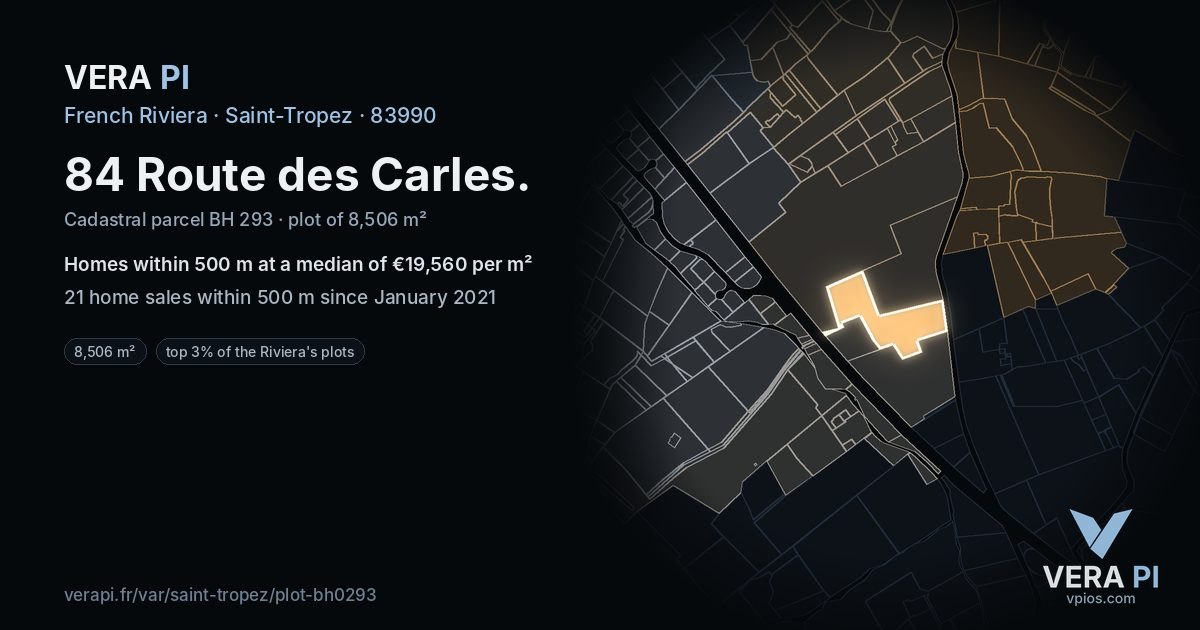 84 Route des Carles, Saint-Tropez at night – the plot lit, the parcels around coloured by the prices near them