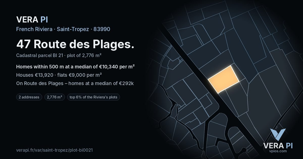47 Route des Plages, Saint-Tropez at night – the plot lit, the parcels around coloured by the prices near them