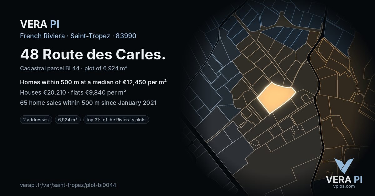 48 Route des Carles, Saint-Tropez at night – the plot lit, the parcels around coloured by the prices near them