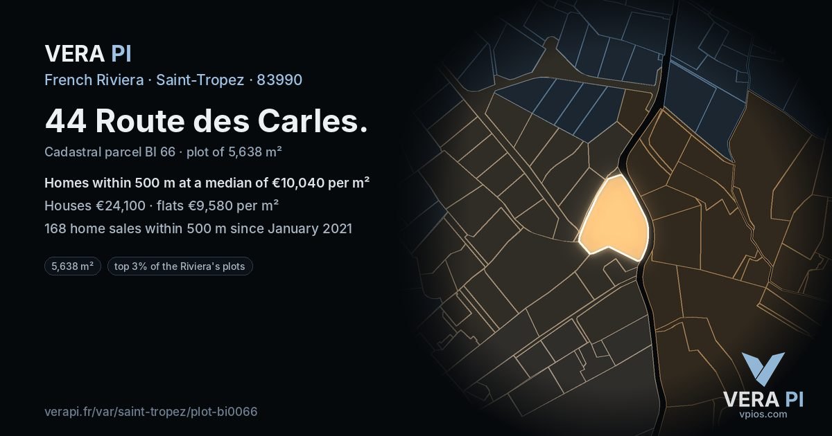 44 Route des Carles, Saint-Tropez at night – the plot lit, the parcels around coloured by the prices near them