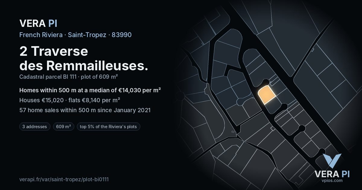 2 Traverse des Remmailleuses, Saint-Tropez at night – the plot lit, the parcels around coloured by the prices near them