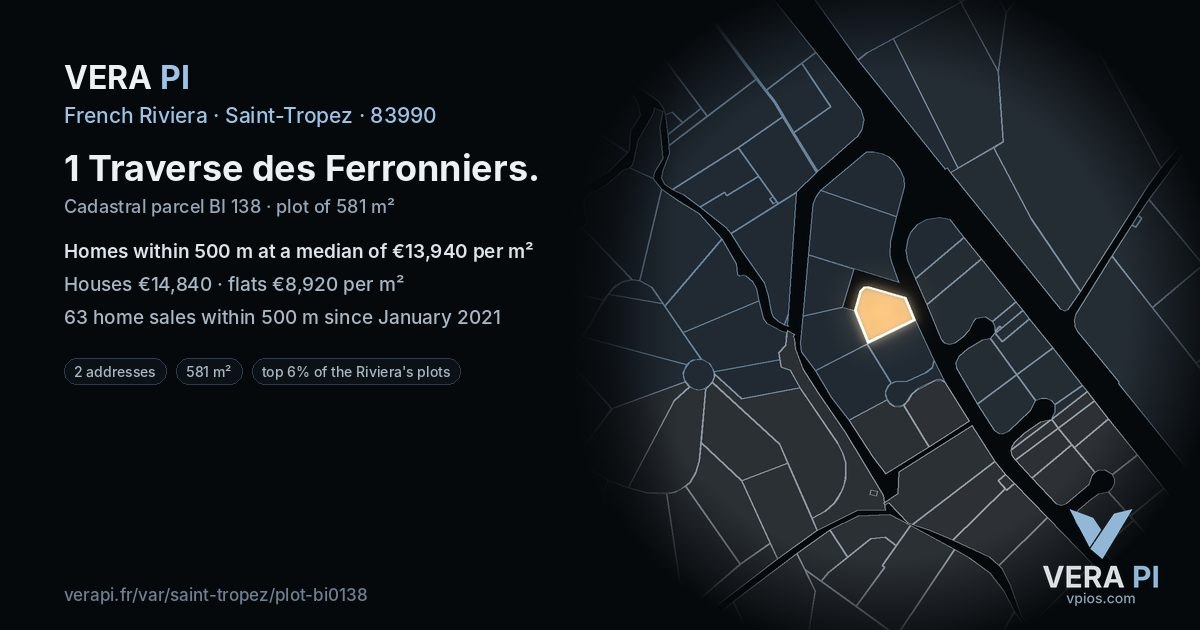 1 Traverse des Ferronniers, Saint-Tropez at night – the plot lit, the parcels around coloured by the prices near them