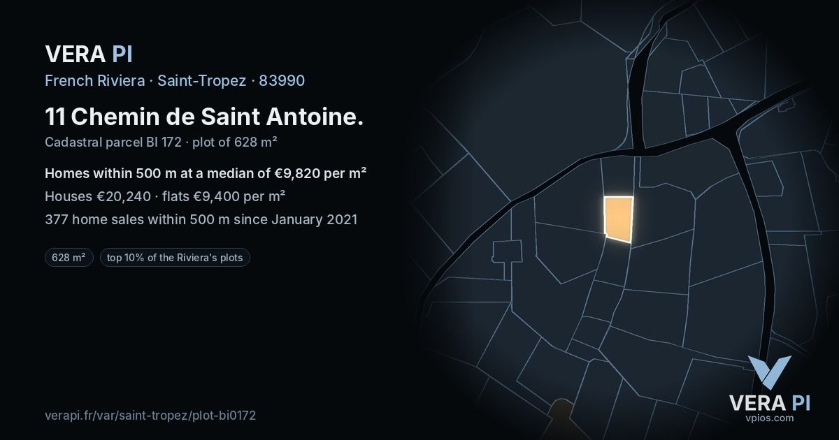 11 Chemin de Saint Antoine, Saint-Tropez at night – the plot lit, the parcels around coloured by the prices near them
