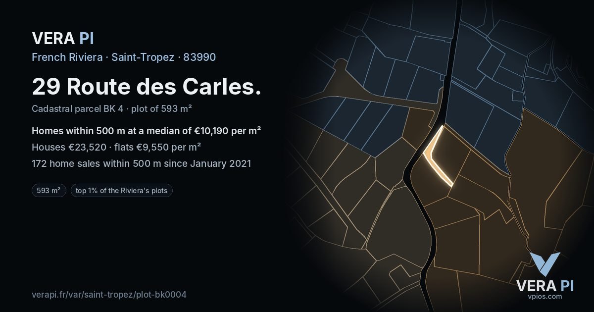 29 Route des Carles, Saint-Tropez at night – the plot lit, the parcels around coloured by the prices near them
