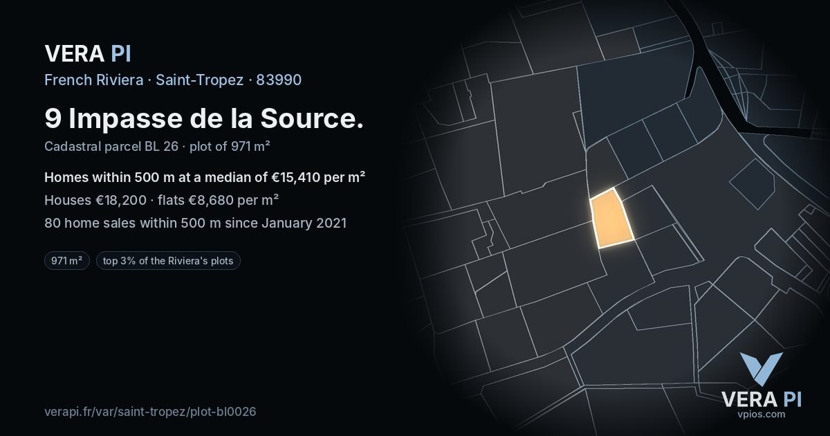 9 Impasse de la Source, Saint-Tropez at night – the plot lit, the parcels around coloured by the prices near them