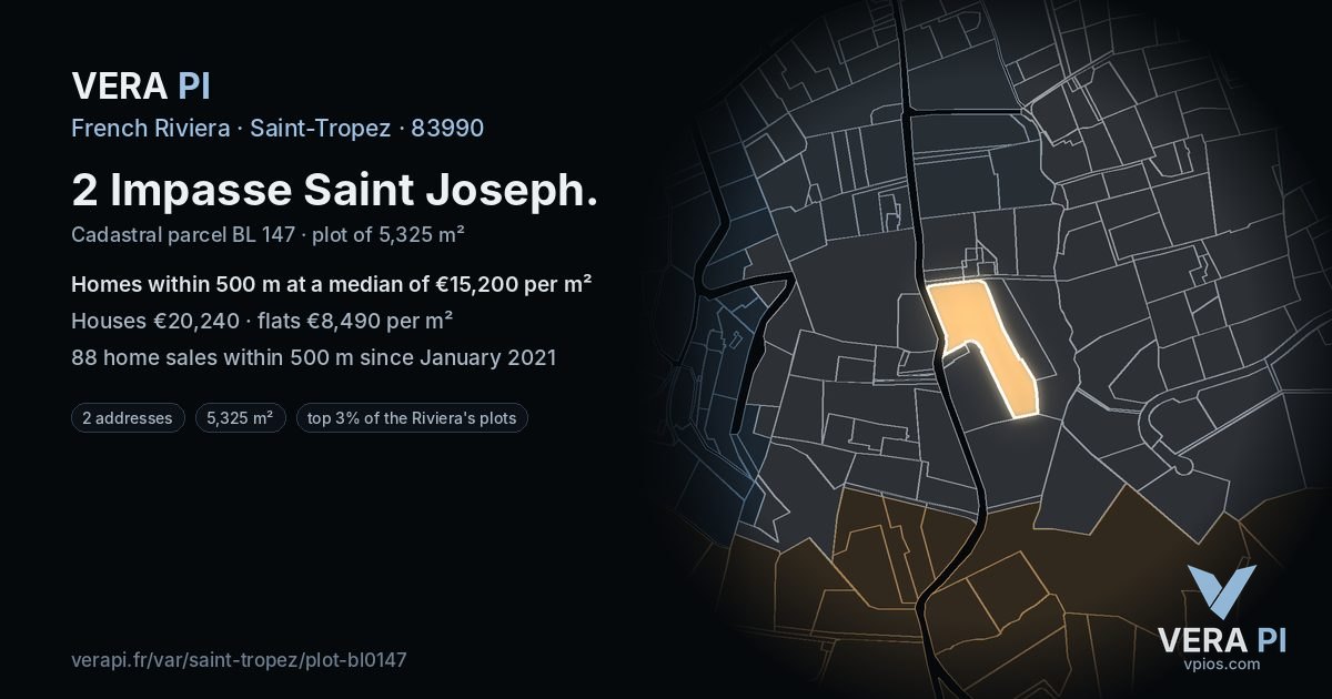 2 Impasse Saint Joseph, Saint-Tropez at night – the plot lit, the parcels around coloured by the prices near them