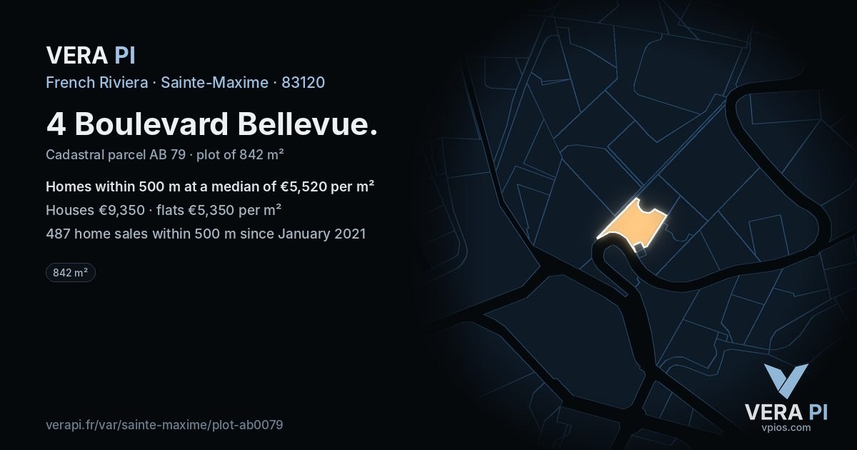 4 Boulevard Bellevue, Sainte-Maxime at night – the plot lit, the parcels around coloured by the prices near them