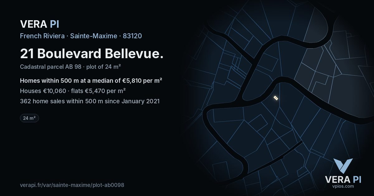 21 Boulevard Bellevue, Sainte-Maxime at night – the plot lit, the parcels around coloured by the prices near them