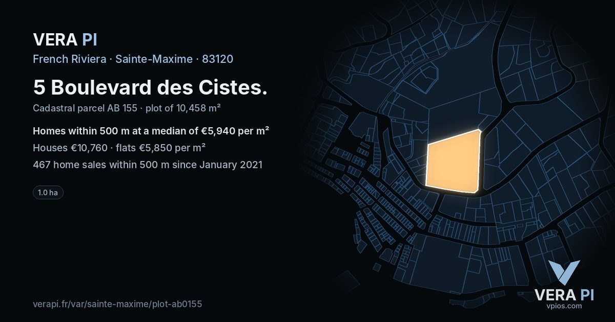 5 Boulevard des Cistes, Sainte-Maxime at night – the plot lit, the parcels around coloured by the prices near them