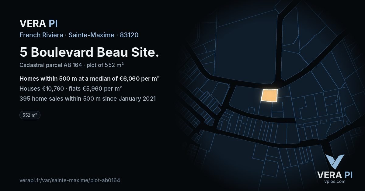 5 Boulevard Beau Site, Sainte-Maxime at night – the plot lit, the parcels around coloured by the prices near them