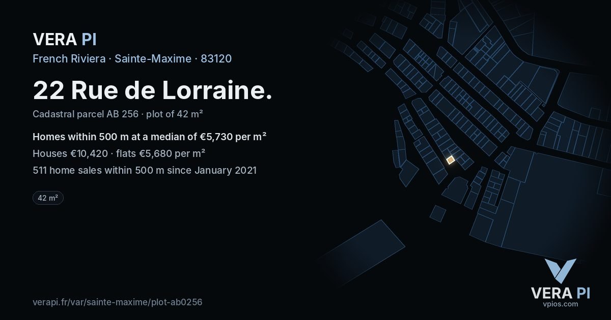 22 Rue de Lorraine, Sainte-Maxime at night – the plot lit, the parcels around coloured by the prices near them