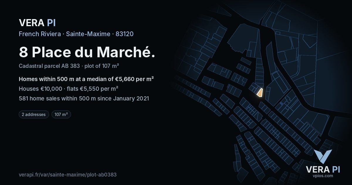 8 Place du Marché, Sainte-Maxime at night – the plot lit, the parcels around coloured by the prices near them