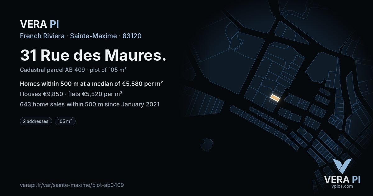 31 Rue des Maures, Sainte-Maxime at night – the plot lit, the parcels around coloured by the prices near them