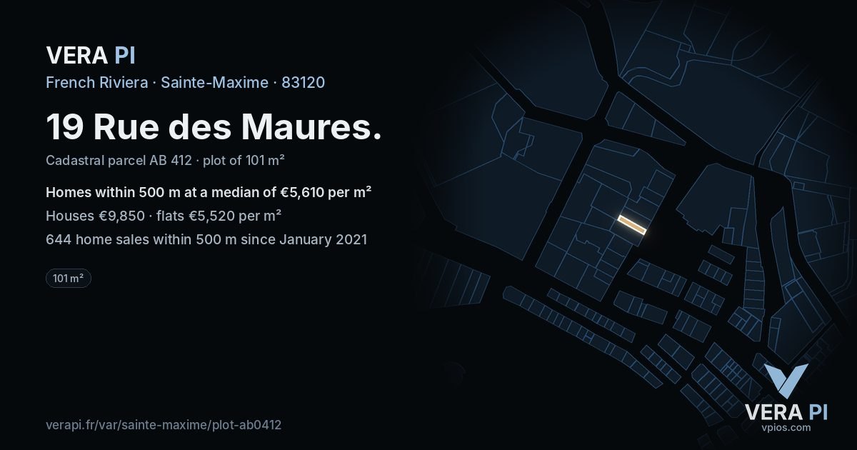 19 Rue des Maures, Sainte-Maxime at night – the plot lit, the parcels around coloured by the prices near them