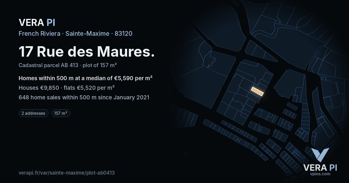 17 Rue des Maures, Sainte-Maxime at night – the plot lit, the parcels around coloured by the prices near them
