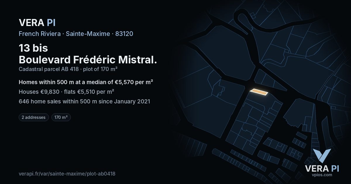 13 bis Boulevard Frédéric Mistral, Sainte-Maxime at night – the plot lit, the parcels around coloured by the prices near them