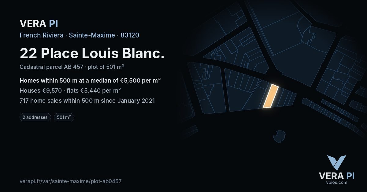22 Place Louis Blanc, Sainte-Maxime at night – the plot lit, the parcels around coloured by the prices near them