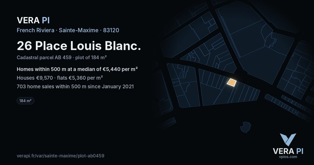 26 Place Louis Blanc, Sainte-Maxime at night – the plot lit, the parcels around coloured by the prices near them